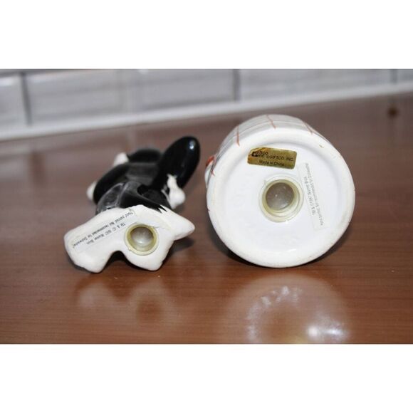 Vintage Warner Bros Tweety and Sylvester Ceramic Salt & Pepper shakers - Picture 5 of 6